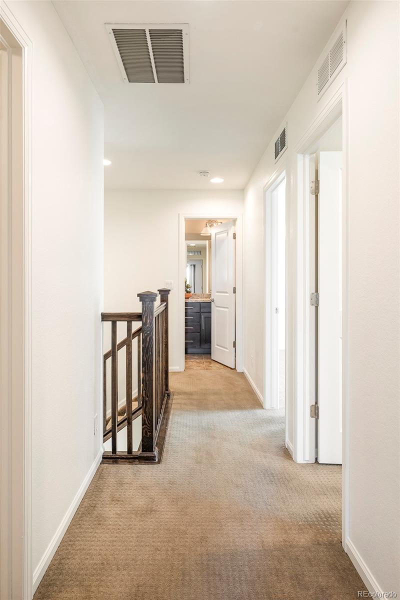 11045 E 28th Place