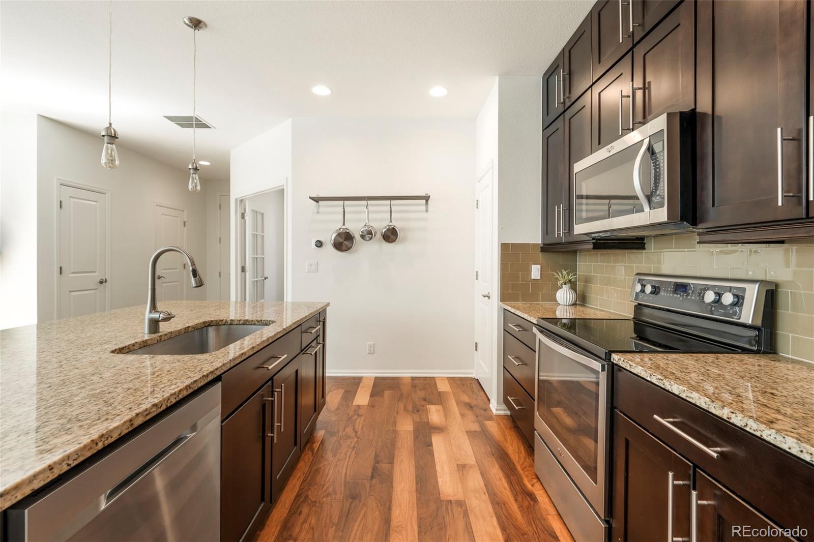 11045 E 28th Place