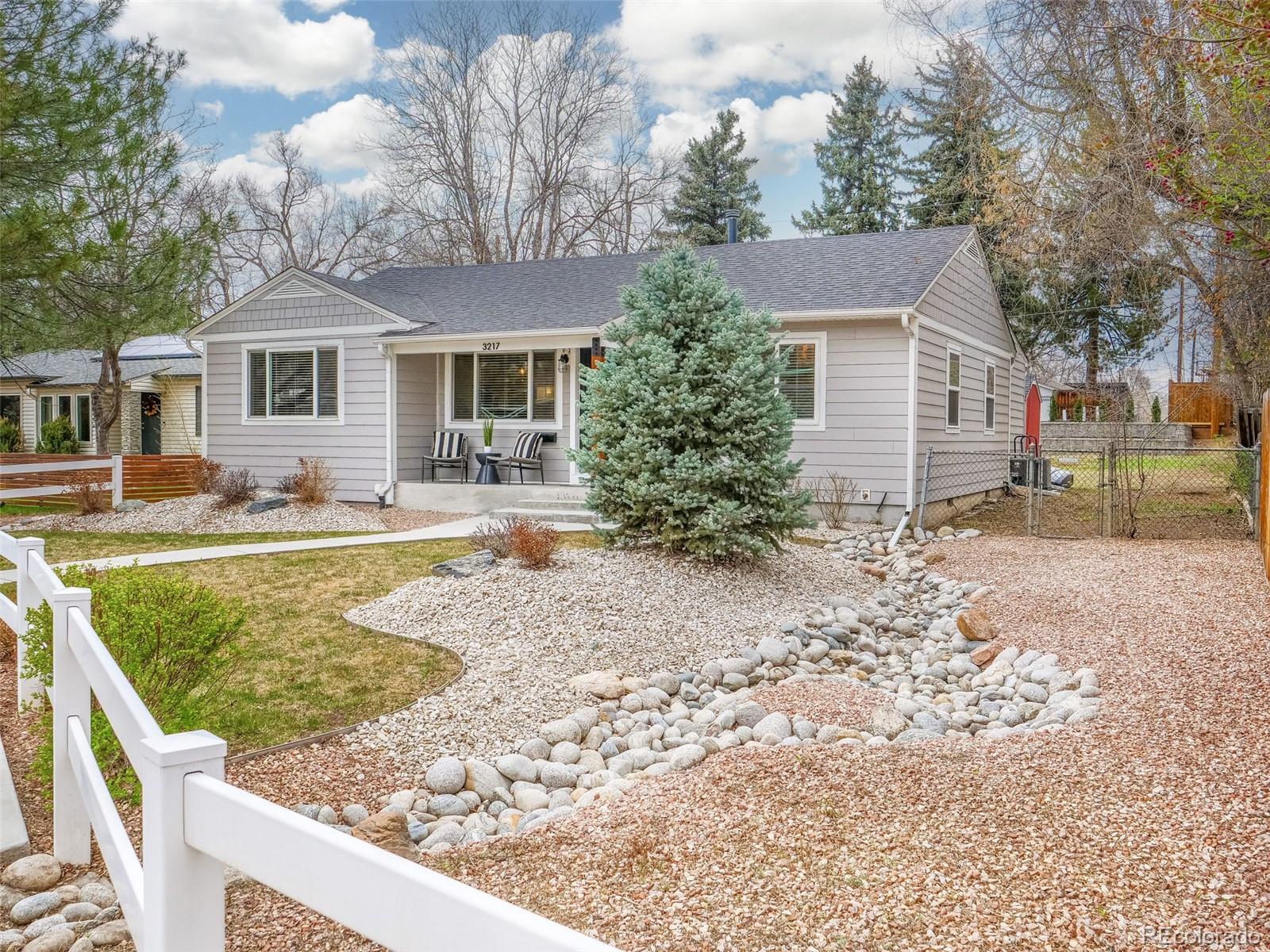 3217 E Yale Way