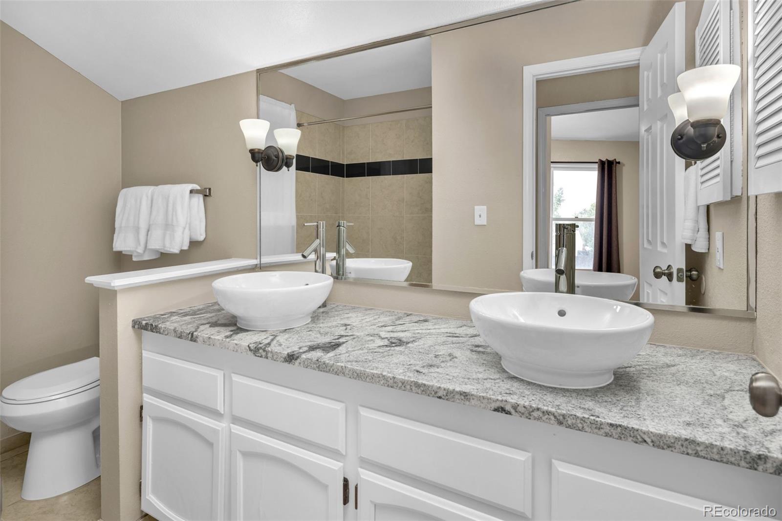 16871 E Hialeah Avenue