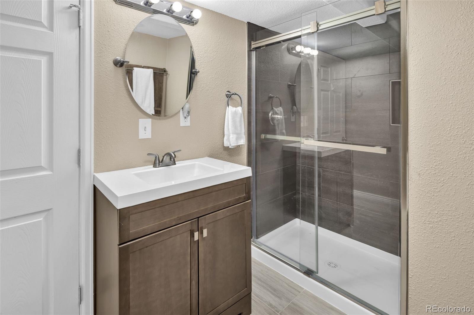 16871 E Hialeah Avenue