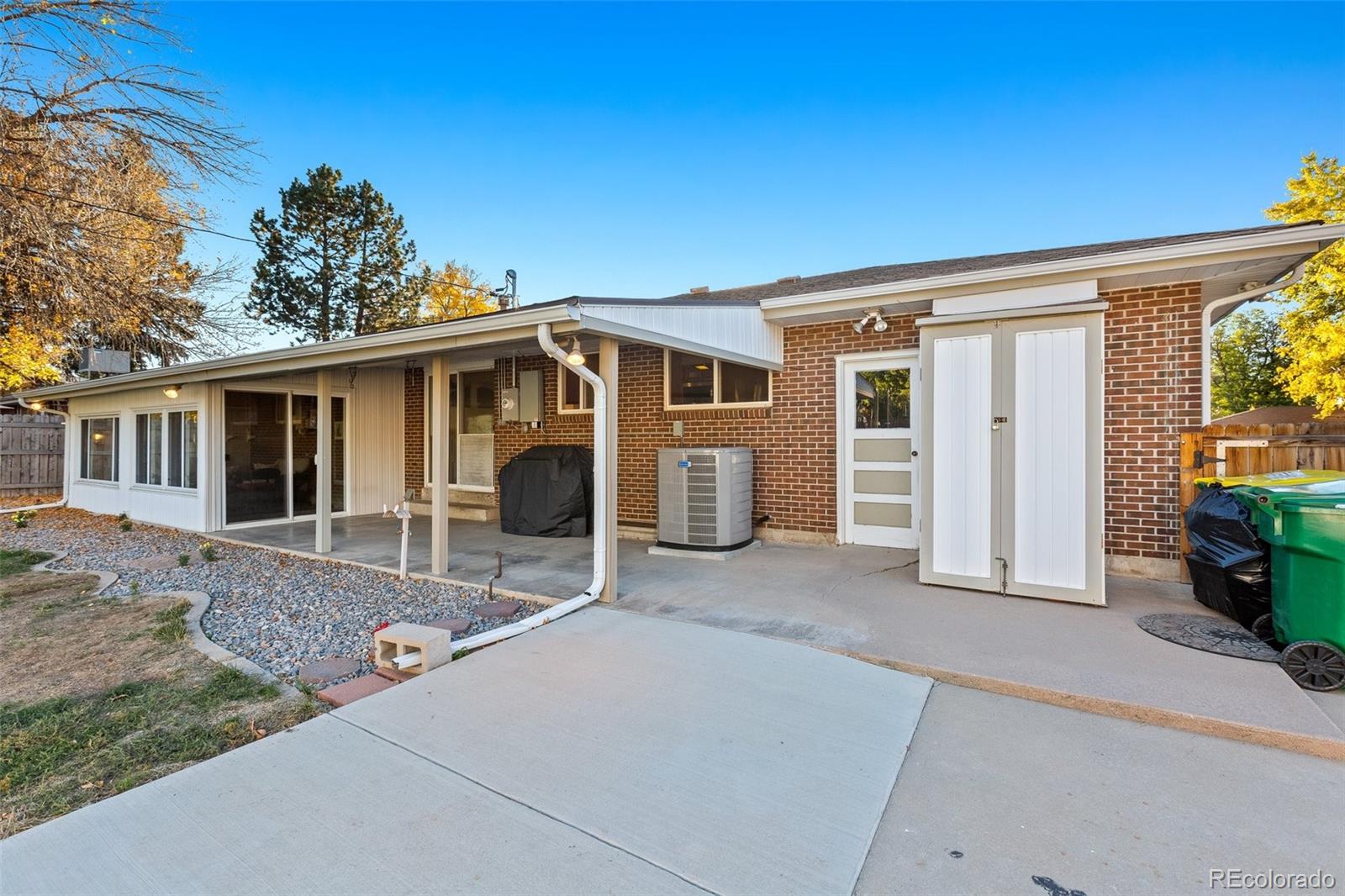 6640 S Downing Street