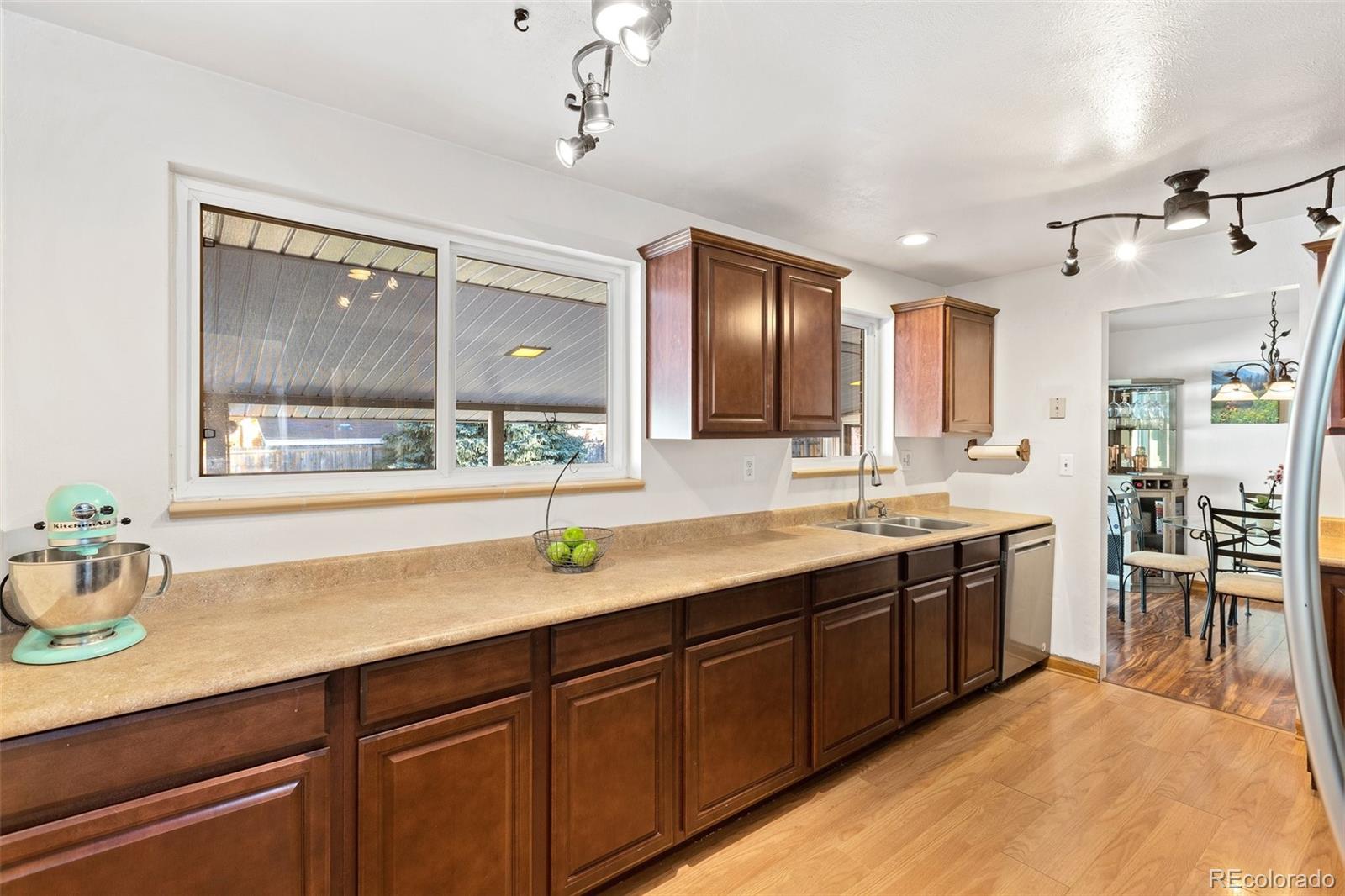 6640 S Downing Street