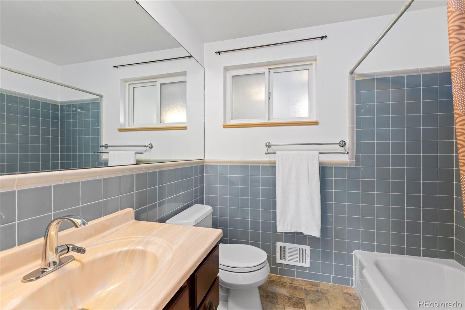 6640 S Downing Street