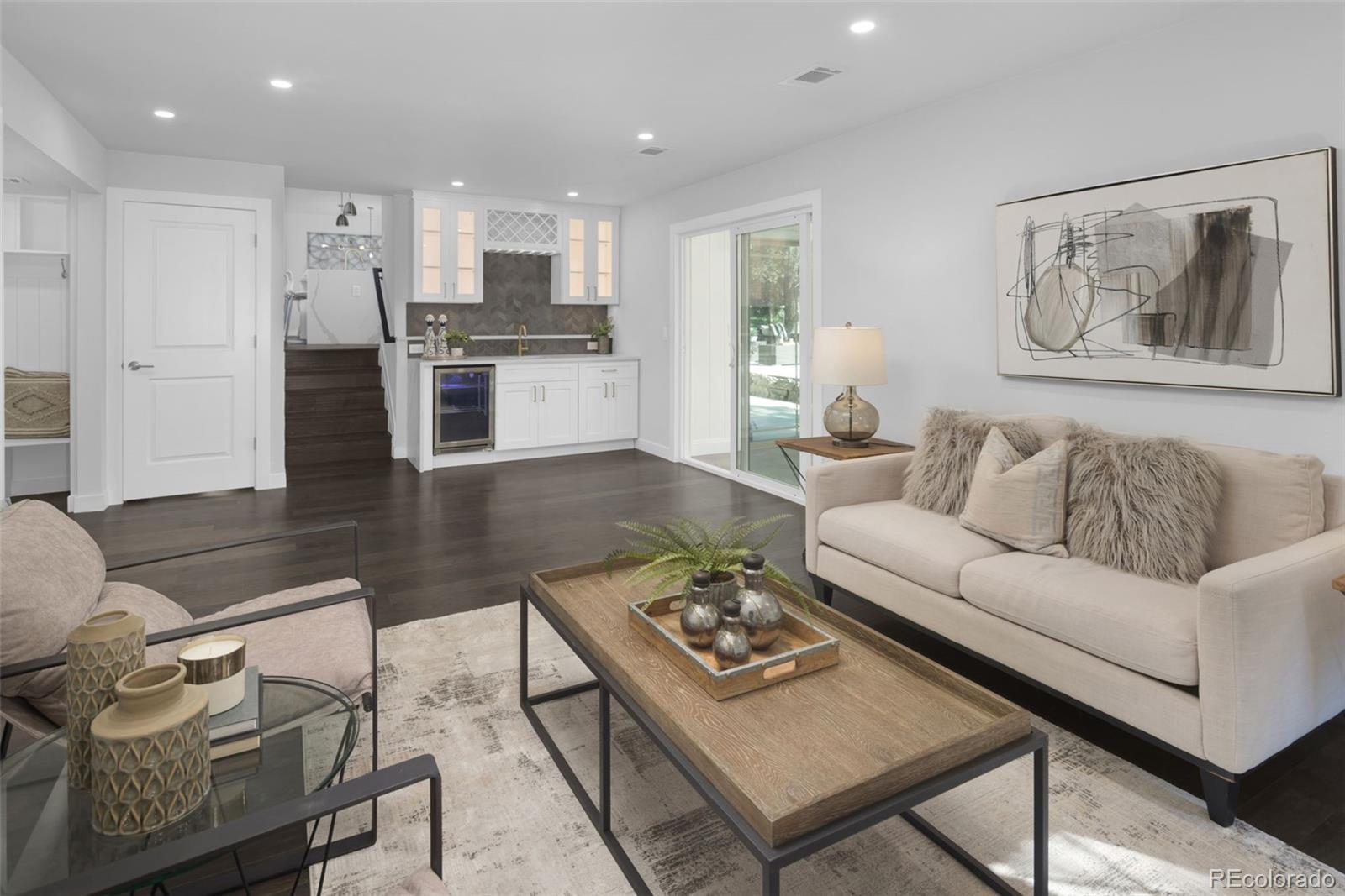 2444 W Costilla Avenue