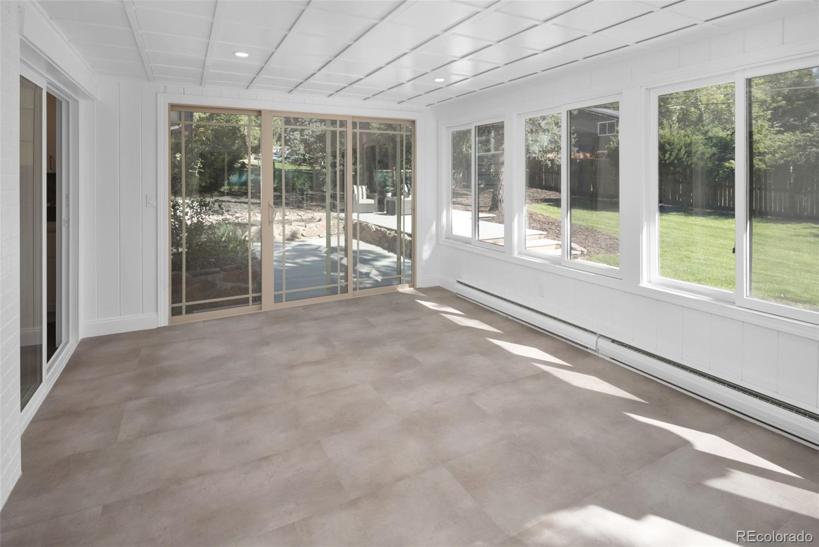 2444 W Costilla Avenue