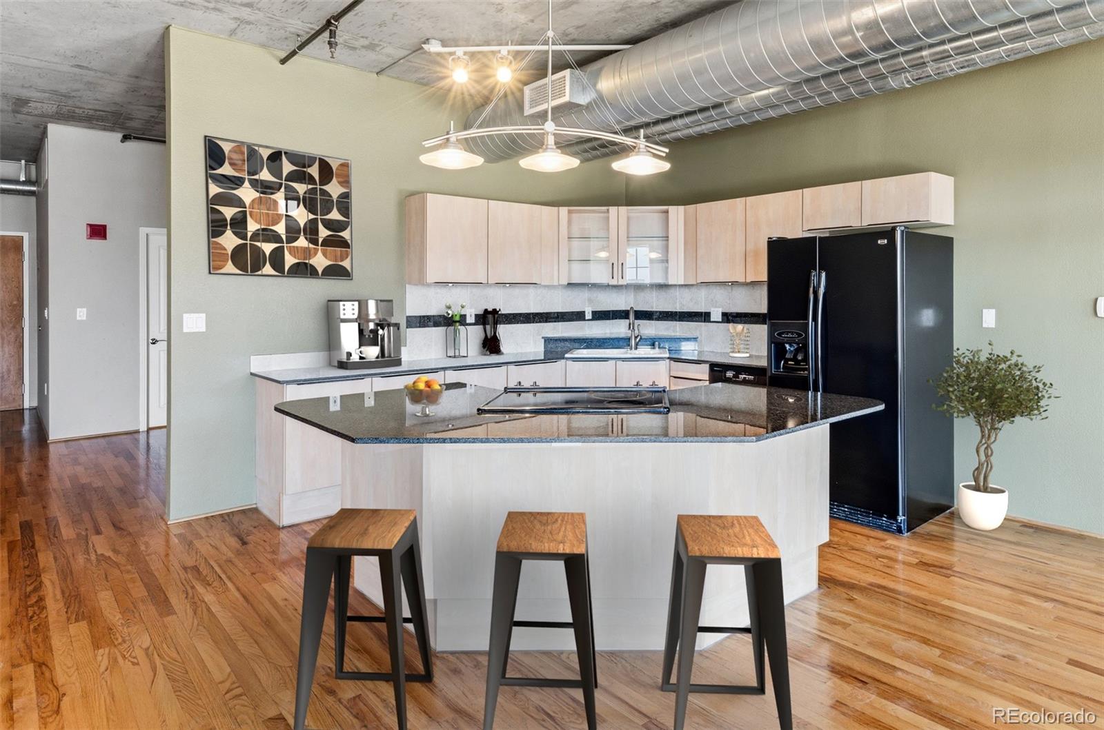 1499 Blake Street Unit: 6E