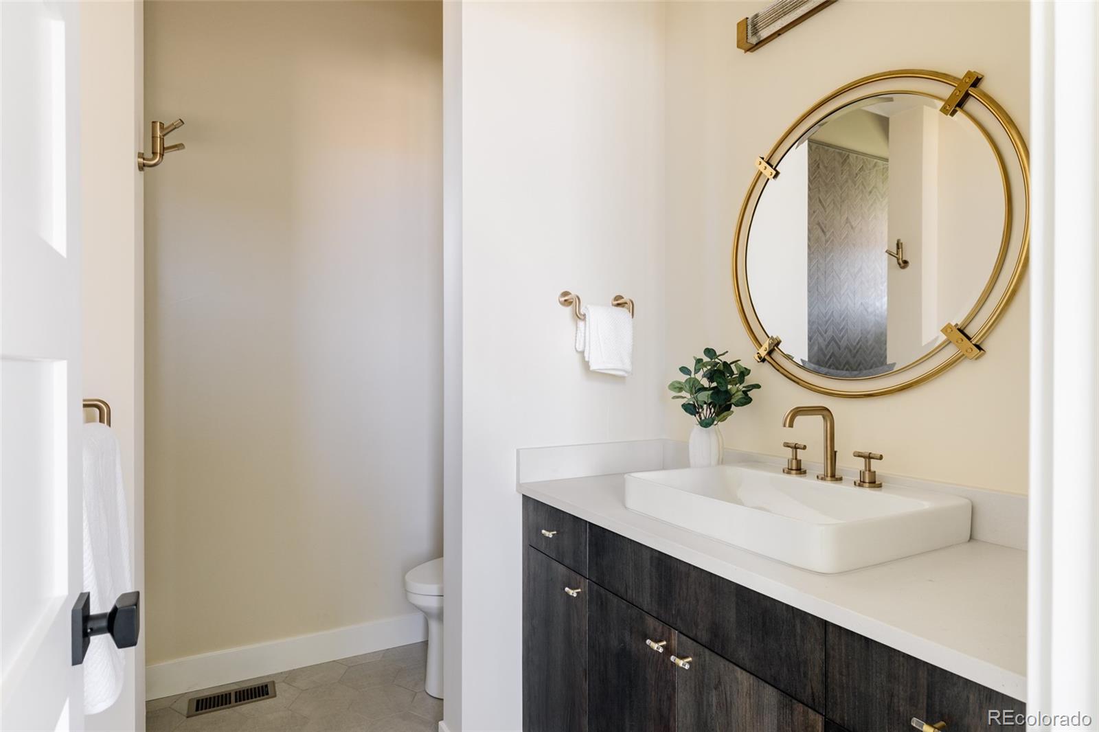 15480 Dinosaur Ridge Road