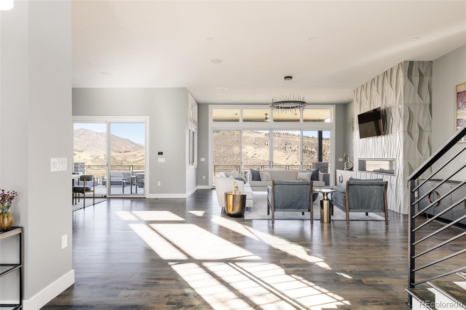 15480 Dinosaur Ridge Road