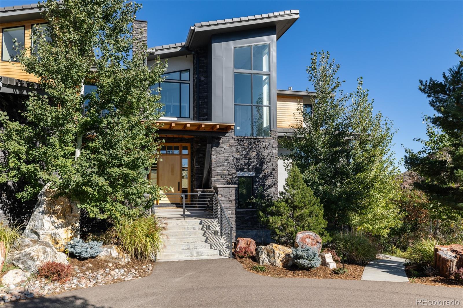 15480 Dinosaur Ridge Road