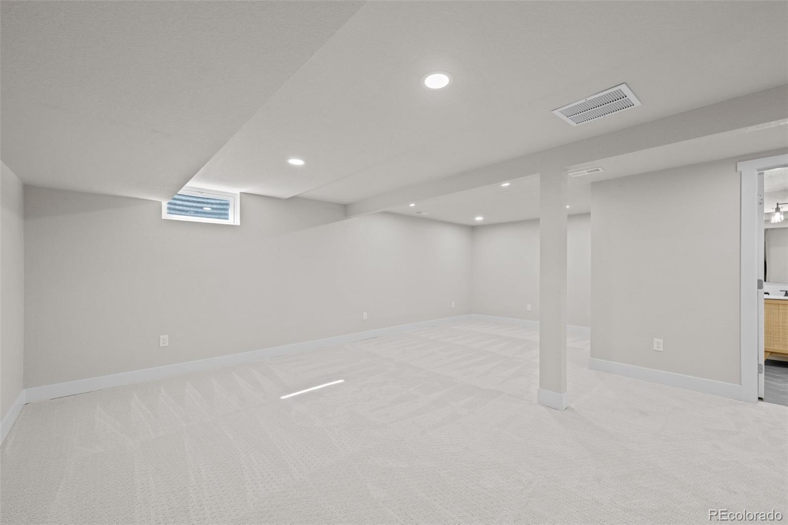 6132 W Fremont Drive