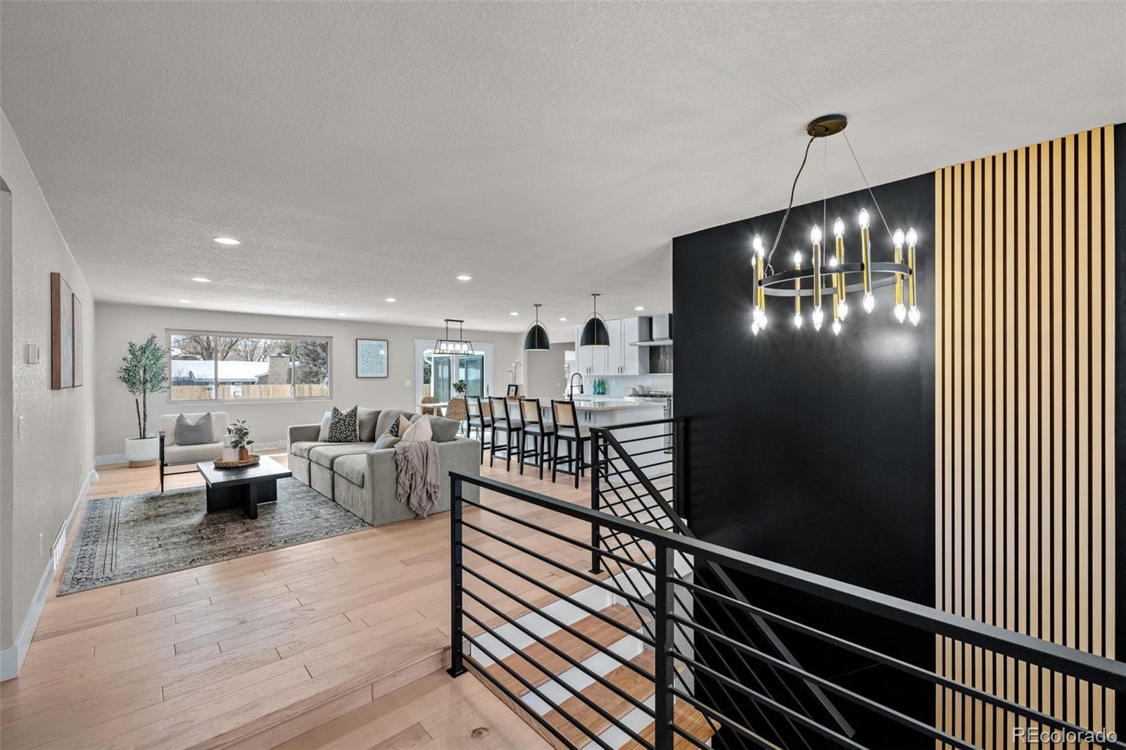 6132 W Fremont Drive