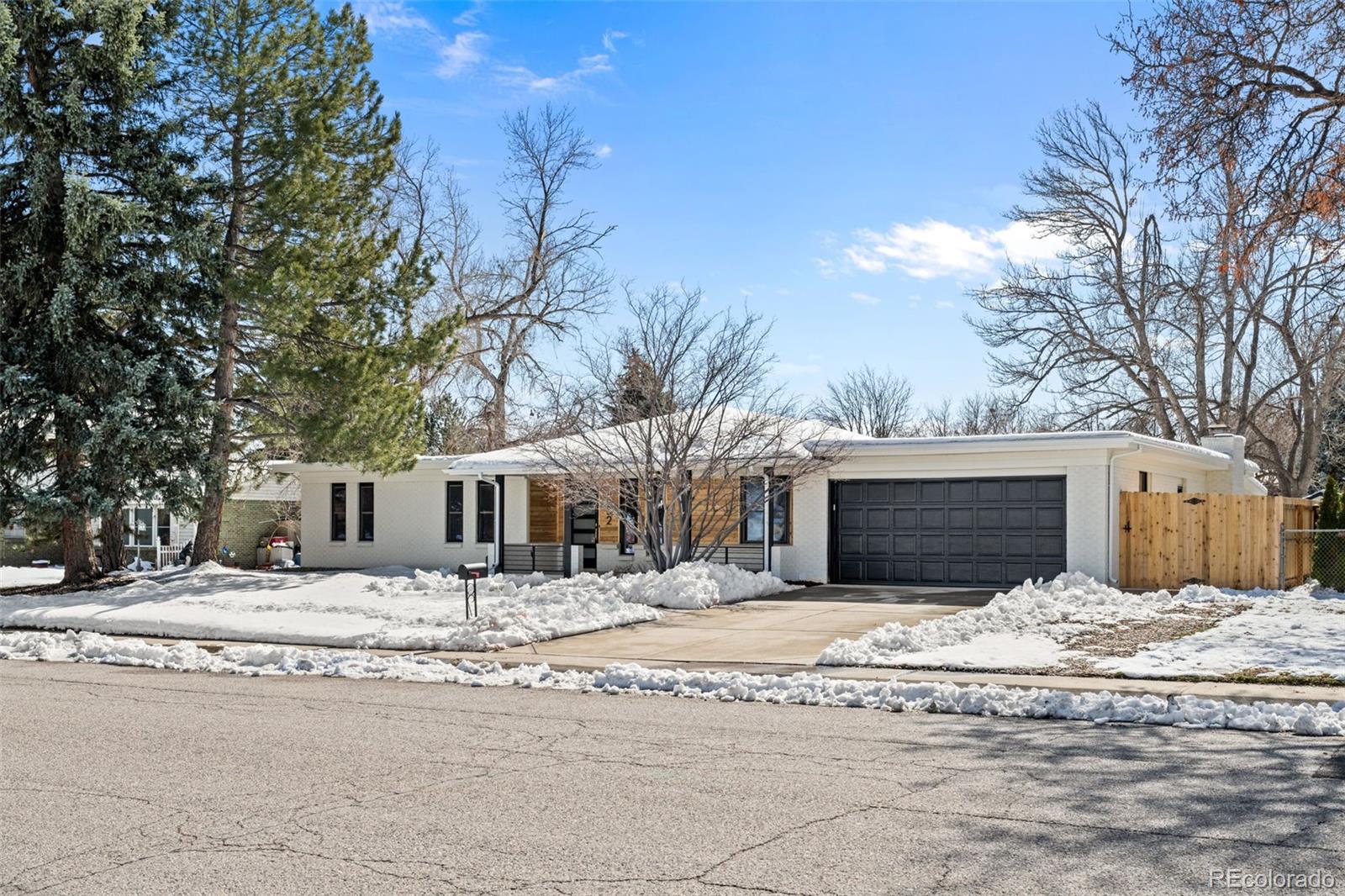 6132 W Fremont Drive