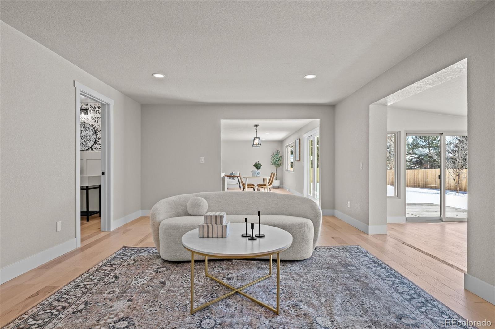 6132 W Fremont Drive