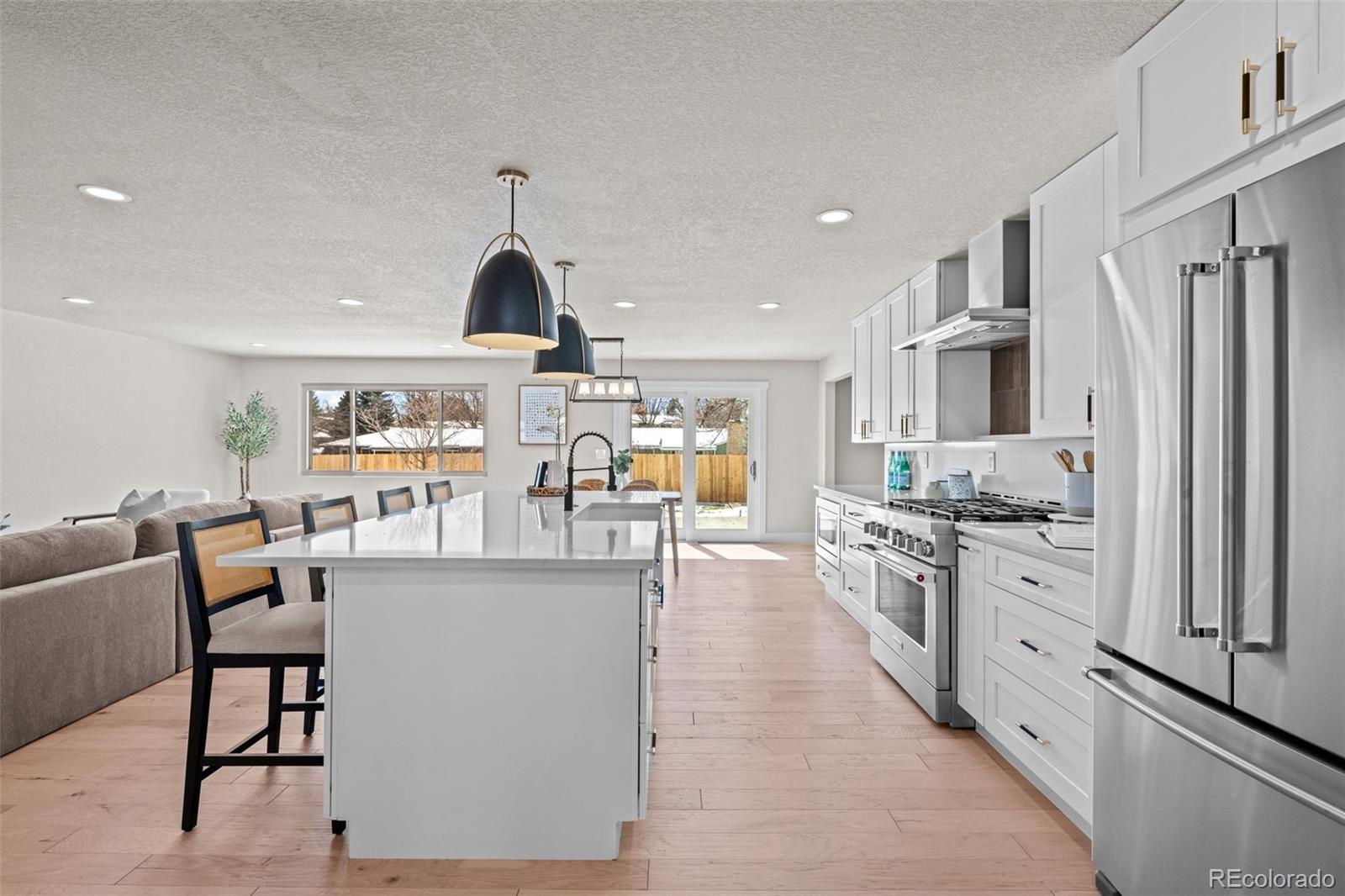 6132 W Fremont Drive