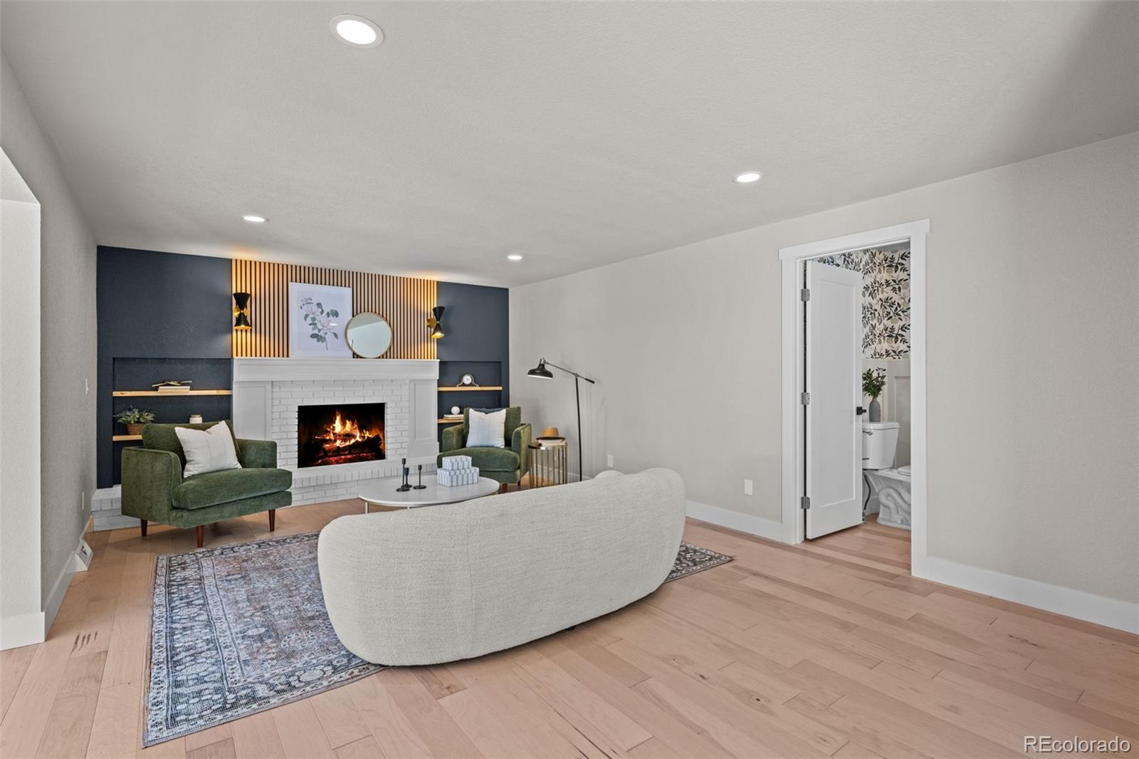 6132 W Fremont Drive