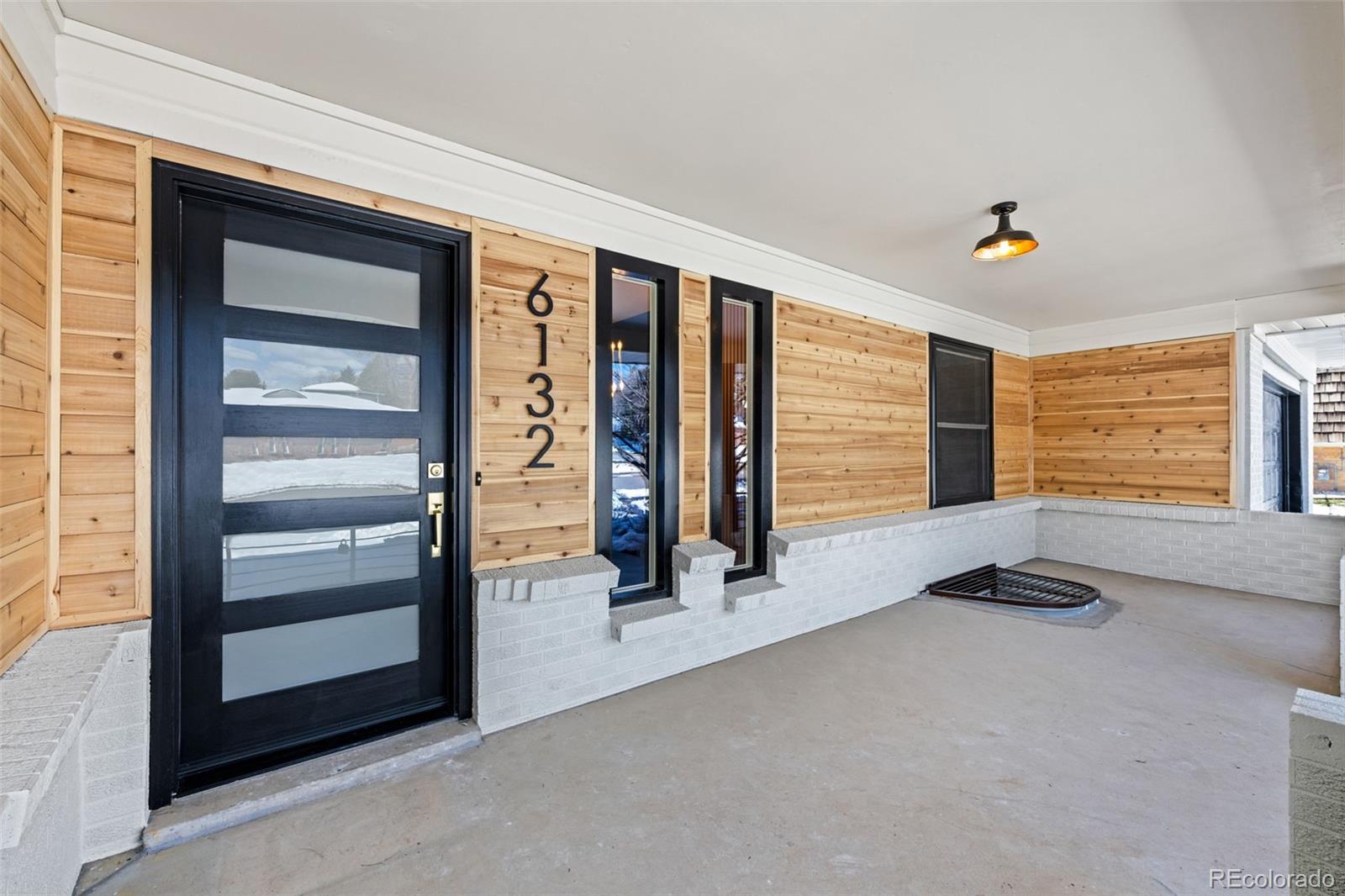 6132 W Fremont Drive