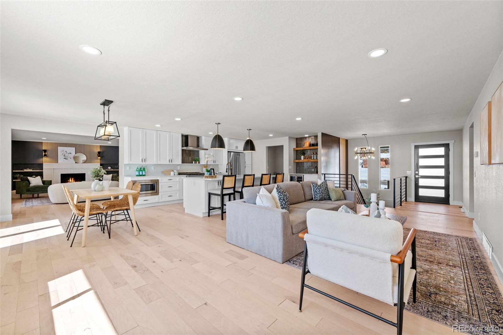 6132 W Fremont Drive