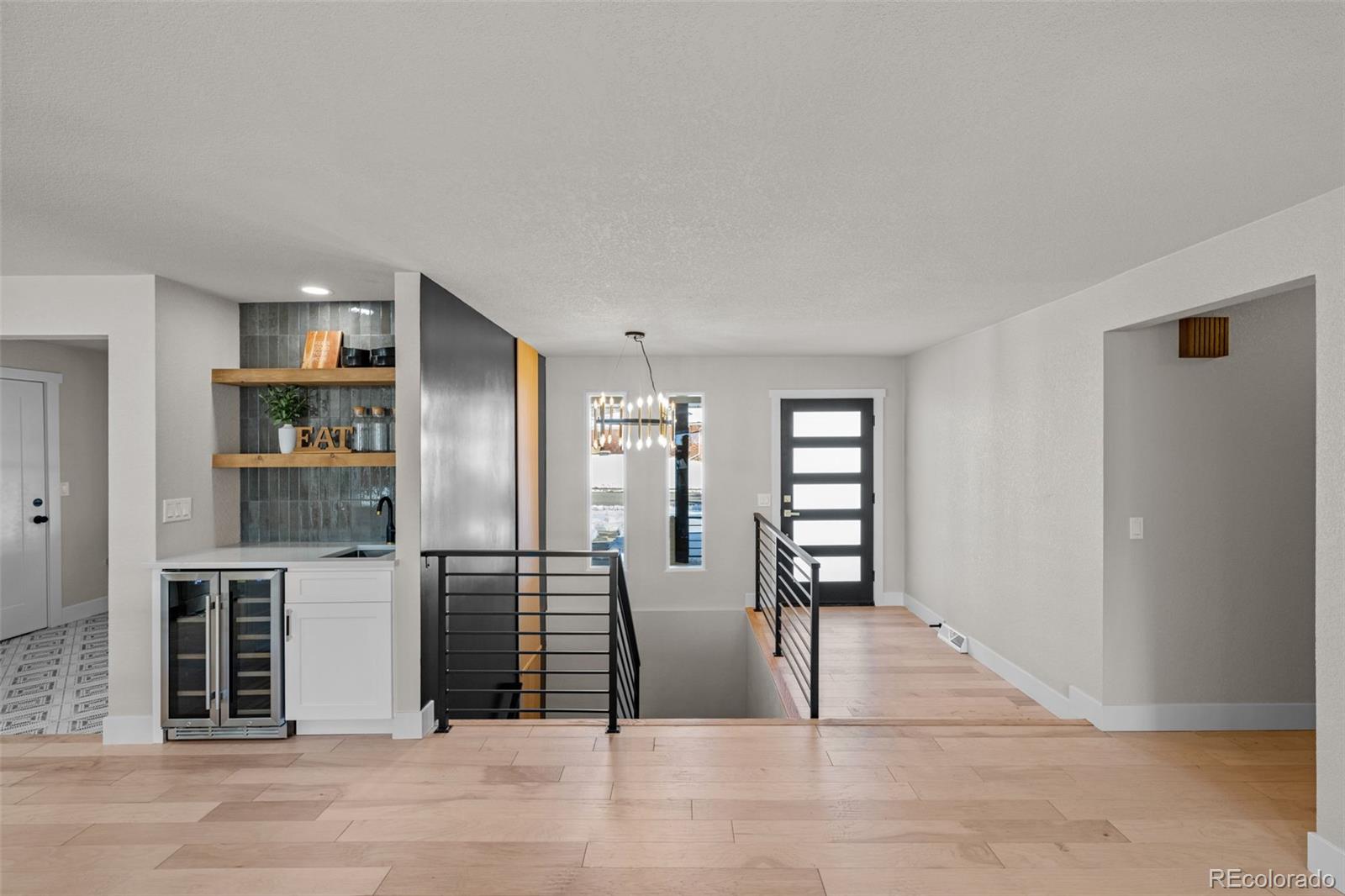 6132 W Fremont Drive