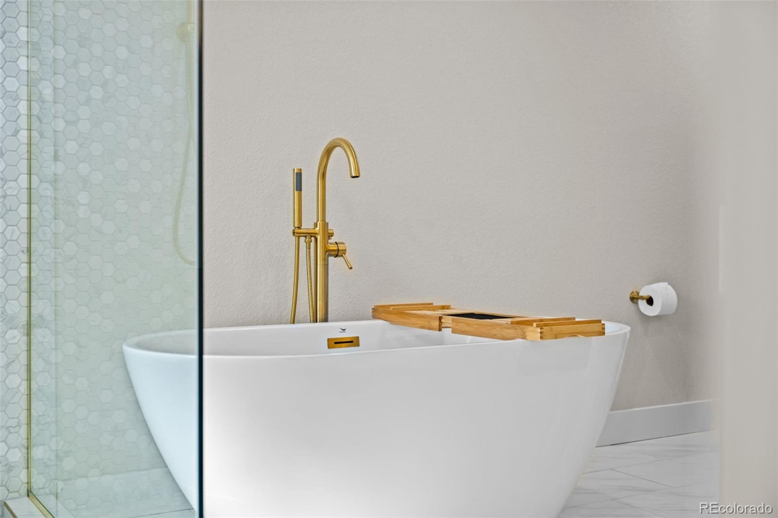 6132 W Fremont Drive