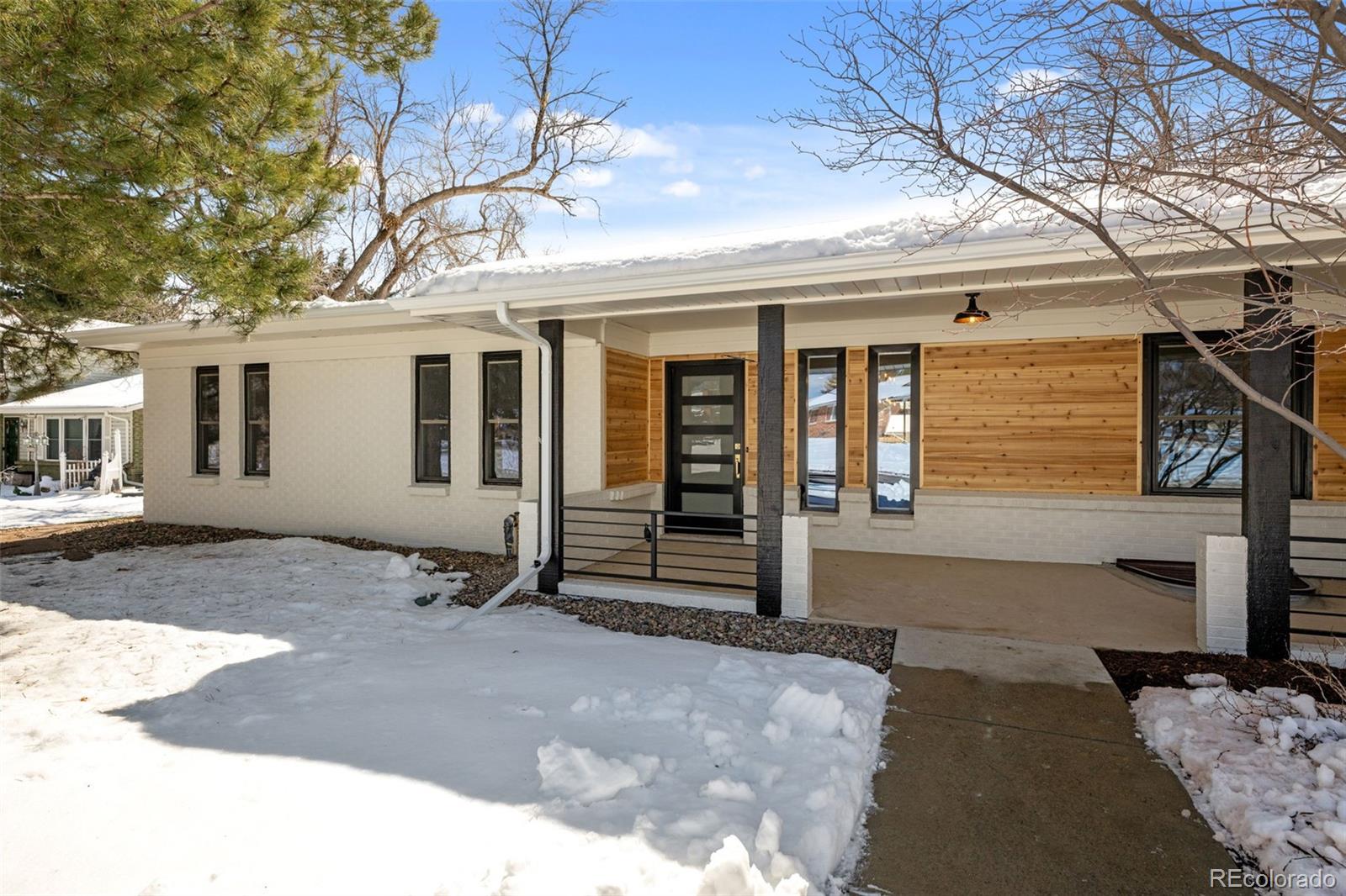 6132 W Fremont Drive