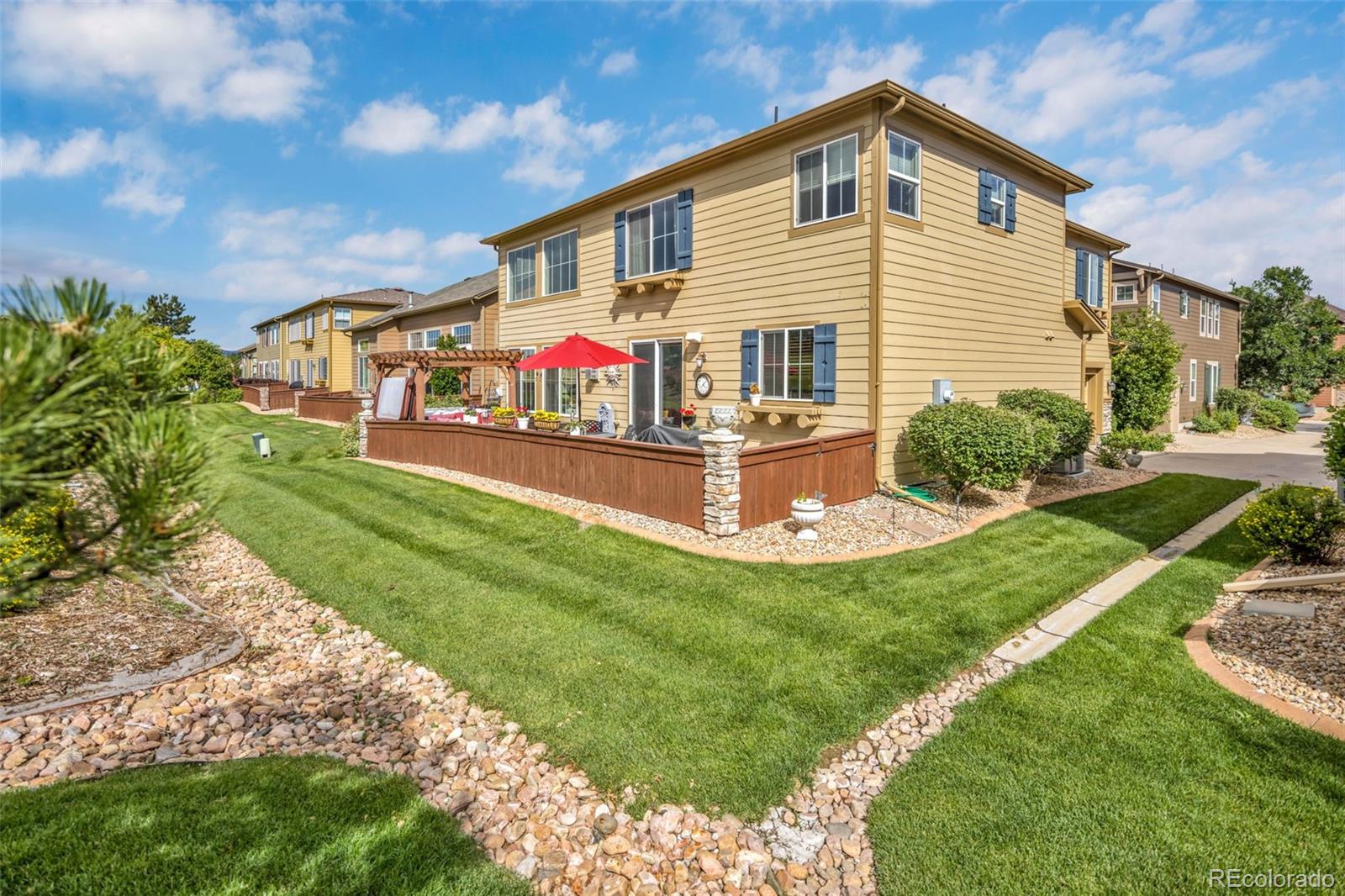 10538 Ashfield Street