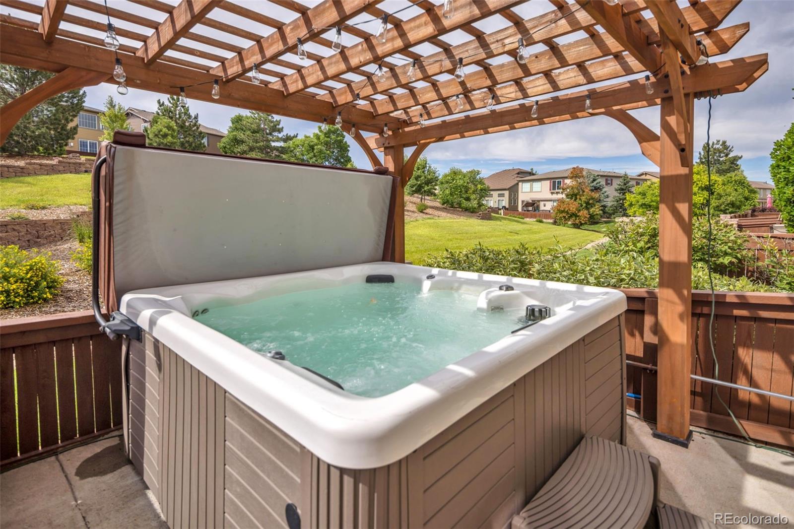 10538 Ashfield Street