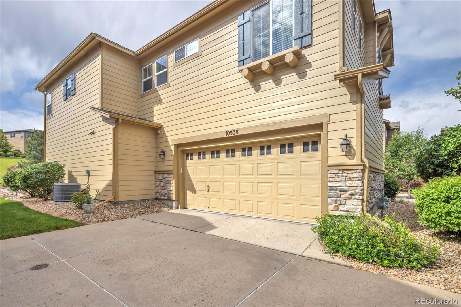 10538 Ashfield Street