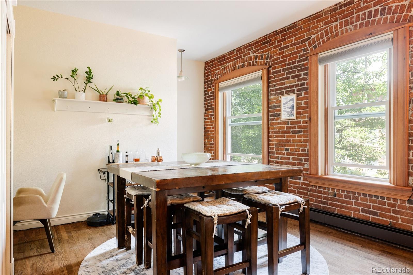 3249 W Fairview Place Unit: 111