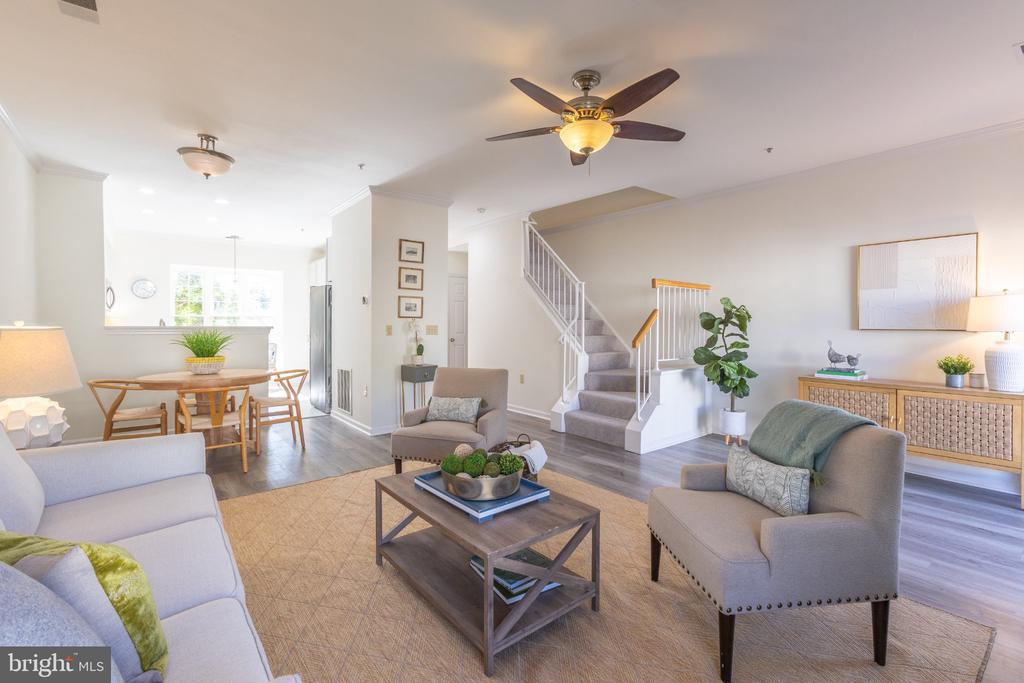 1136 WICKFORD COURT