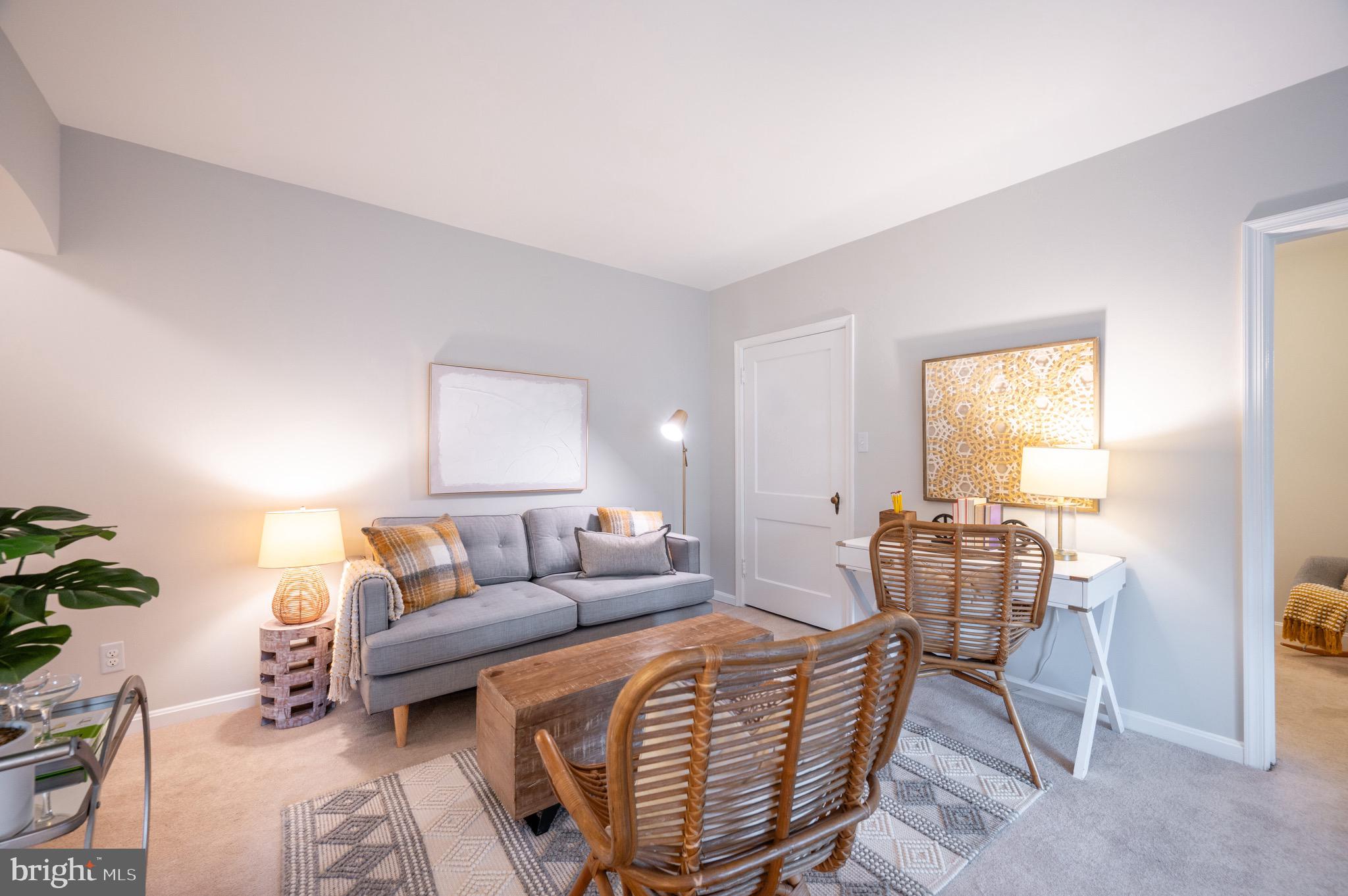 1902 N Rhodes St #66