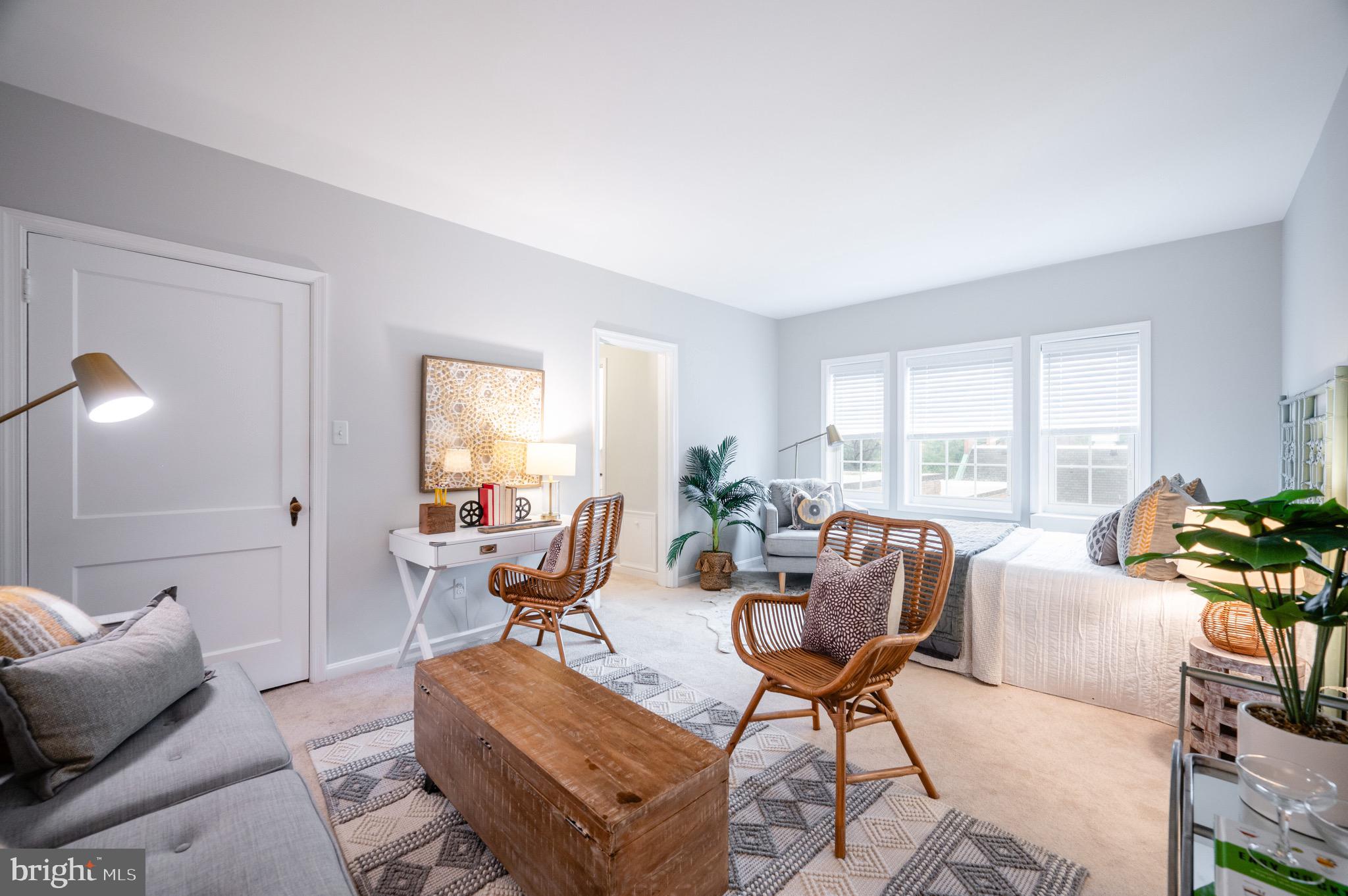 1902 N Rhodes St #66