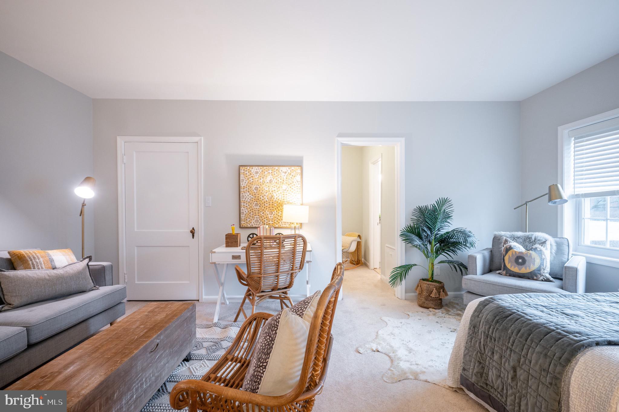 1902 N Rhodes St #66