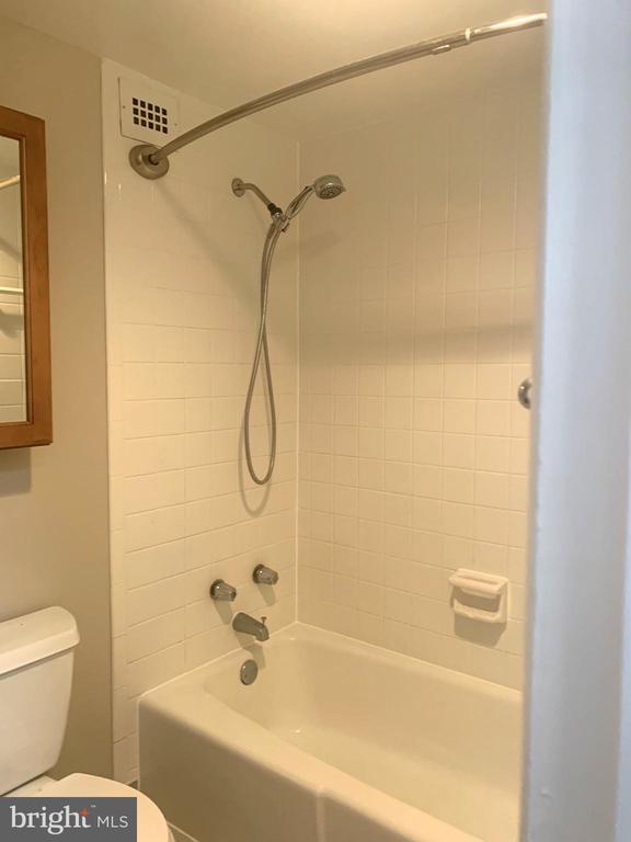 4241 COLUMBIA PIKE Unit: 408