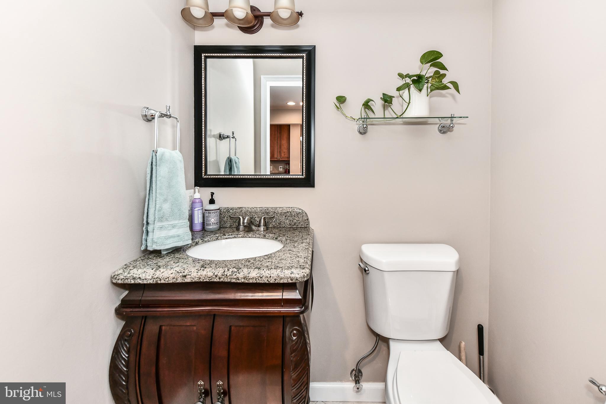 1033 S EDISON STREET