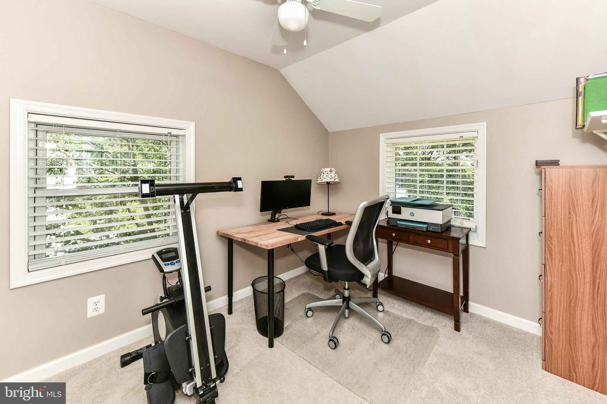 1033 S EDISON STREET