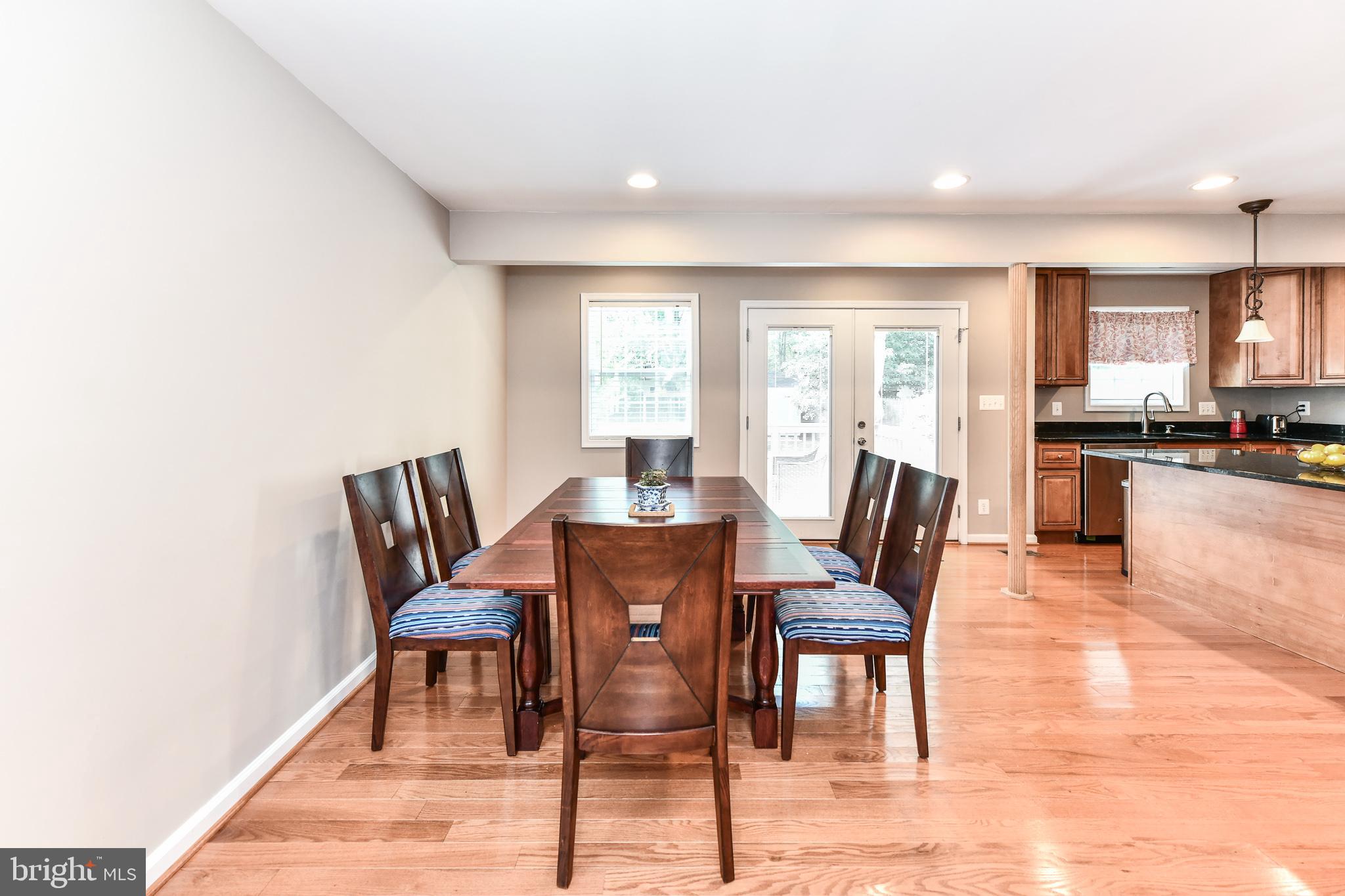 1033 S EDISON STREET