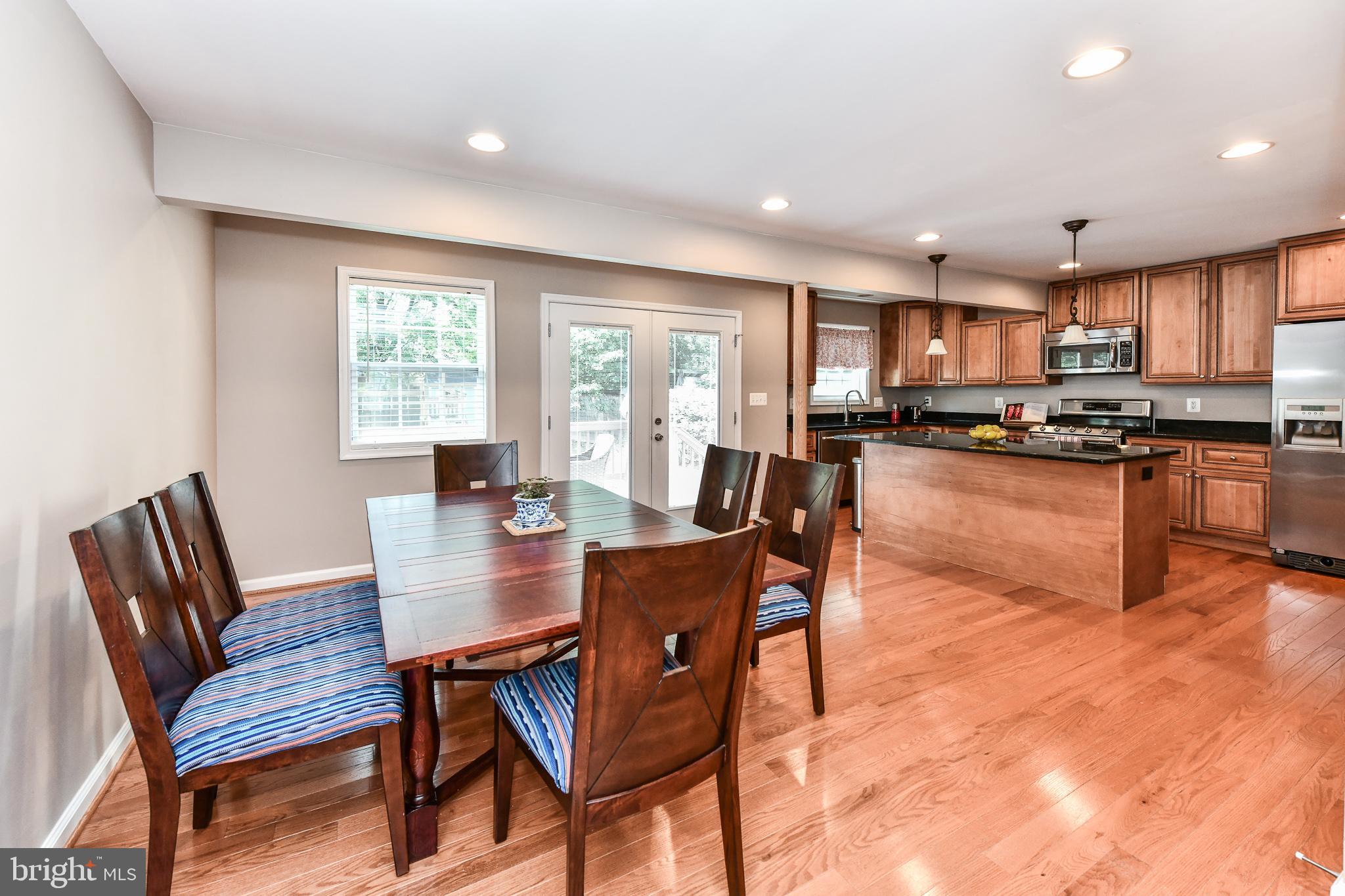 1033 S EDISON STREET