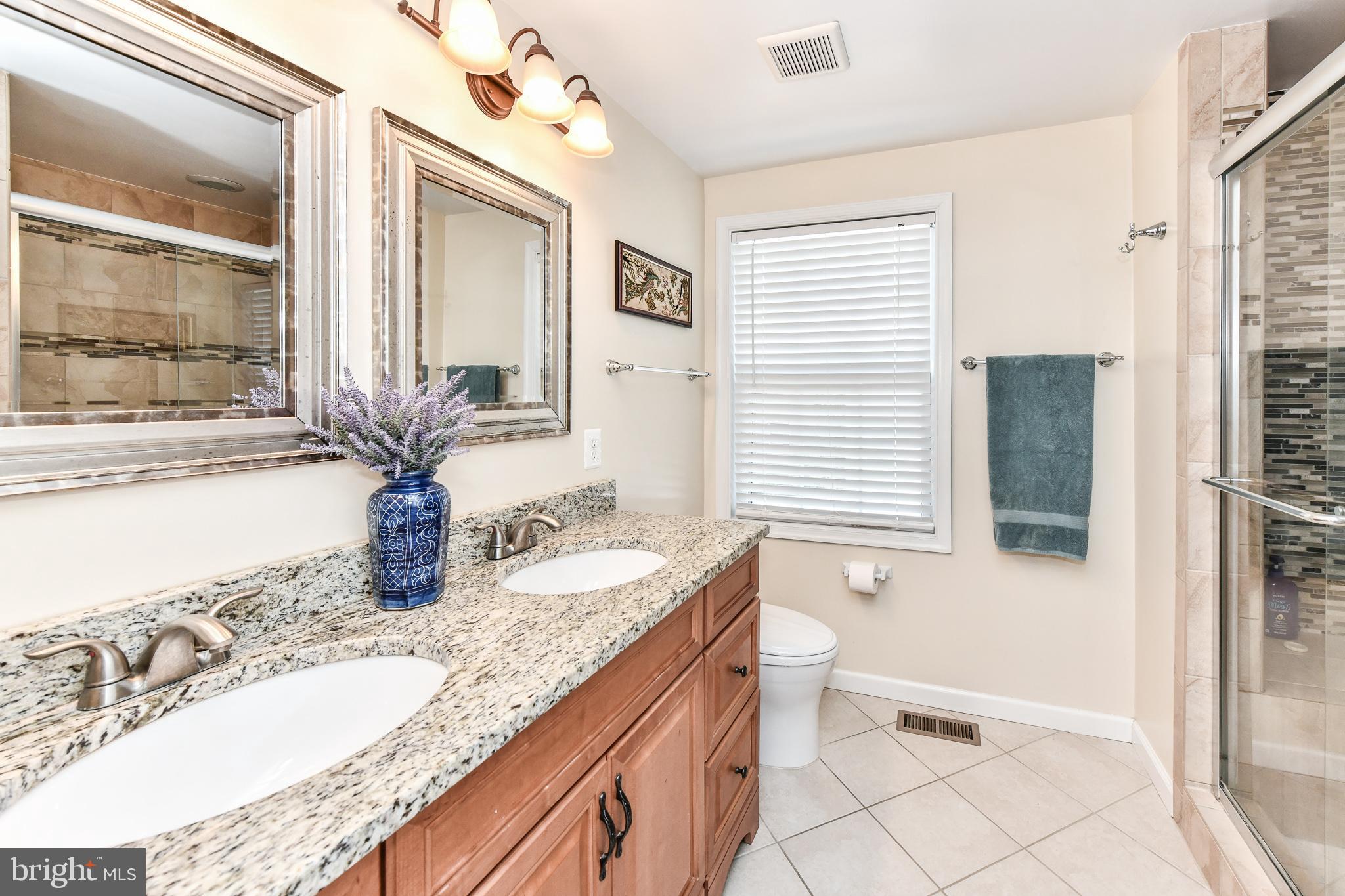 1033 S EDISON STREET