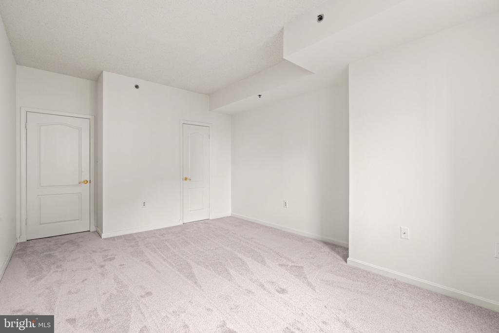 1211 S EADS STREET 1009