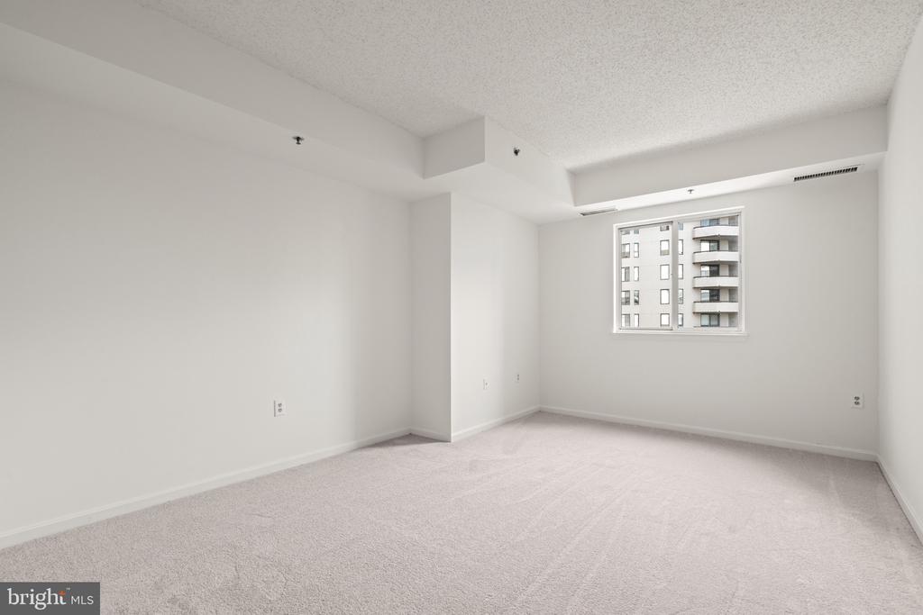 1211 S EADS STREET 1009