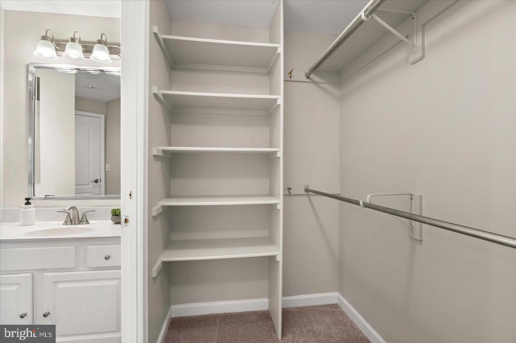 901 N MONROE STREET Unit: 1108