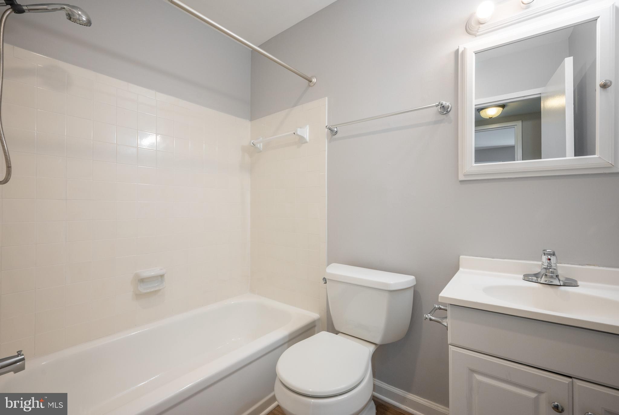 6135 Edsall ROAD Unit: M