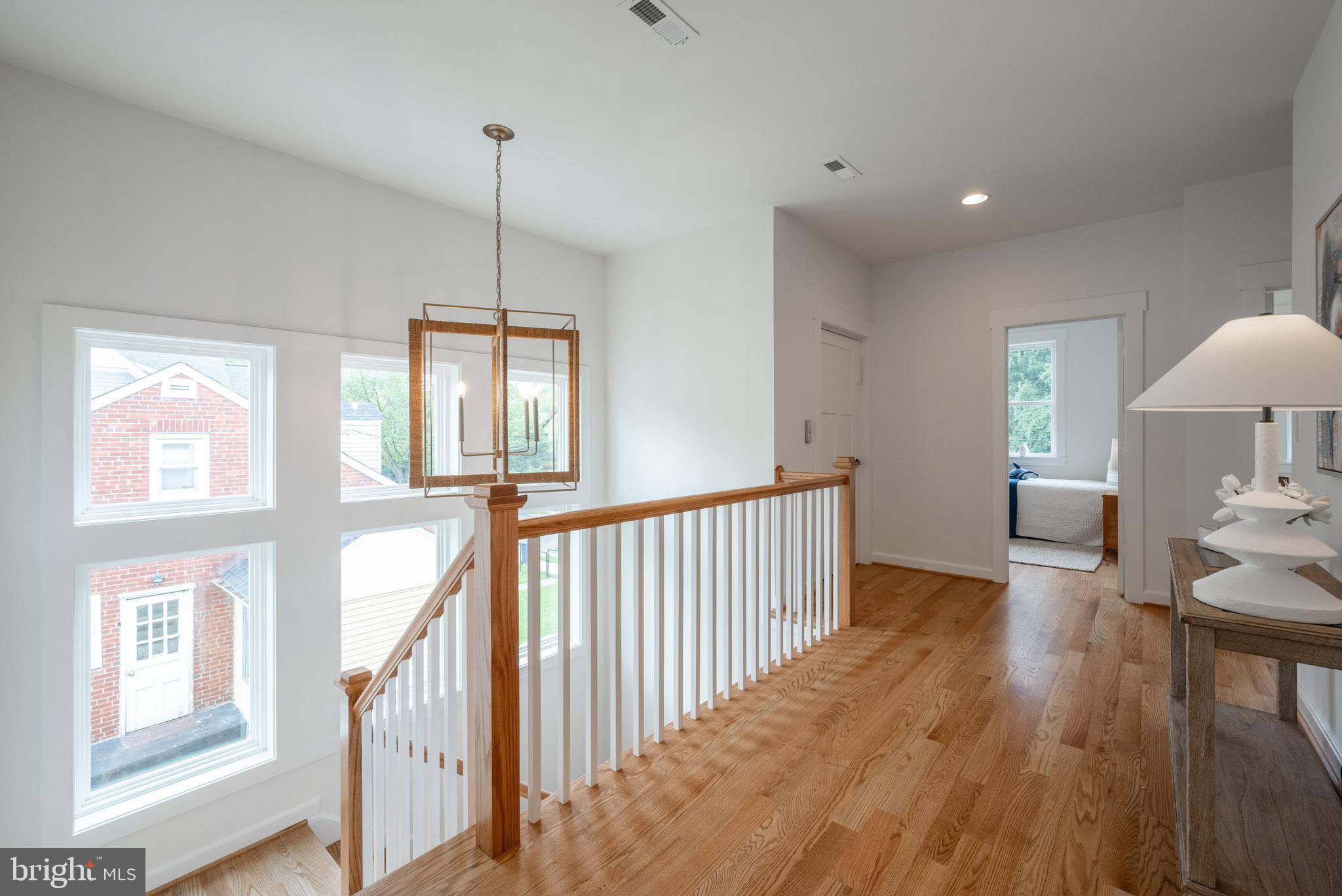 317 E Howell AVENUE