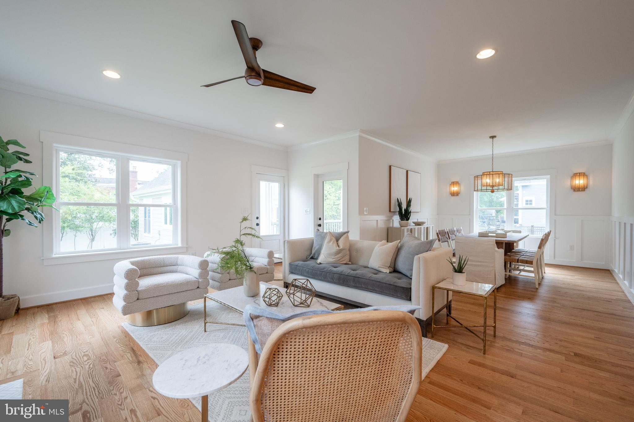 317 E Howell AVENUE