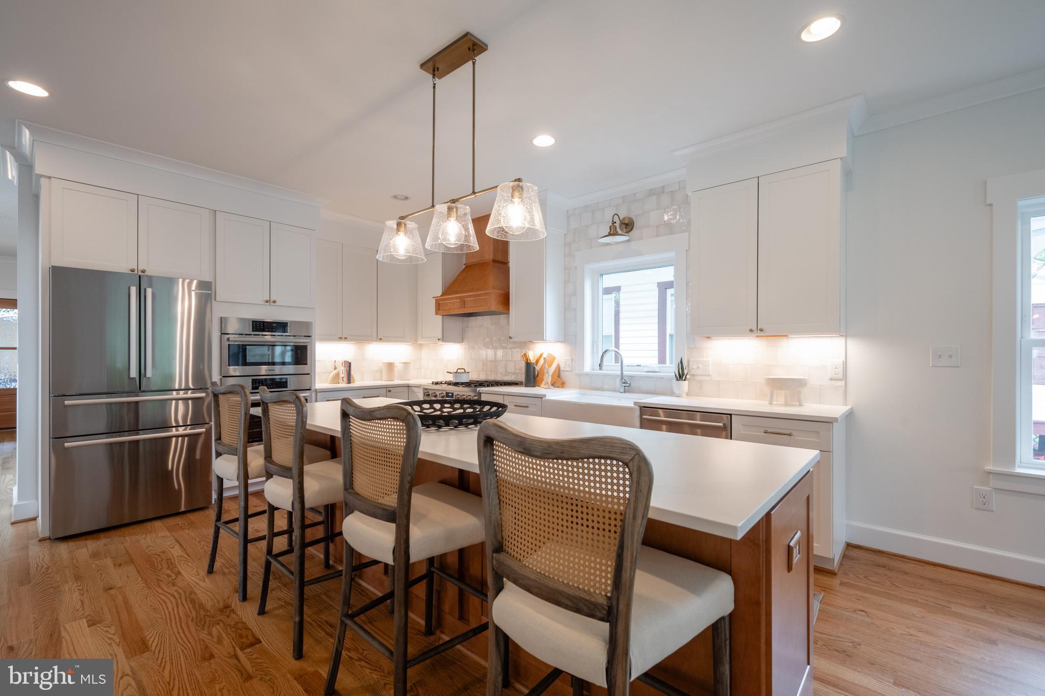 317 E Howell AVENUE