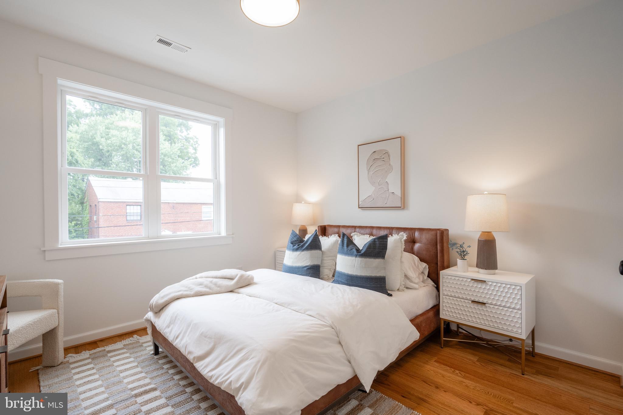 317 E Howell AVENUE
