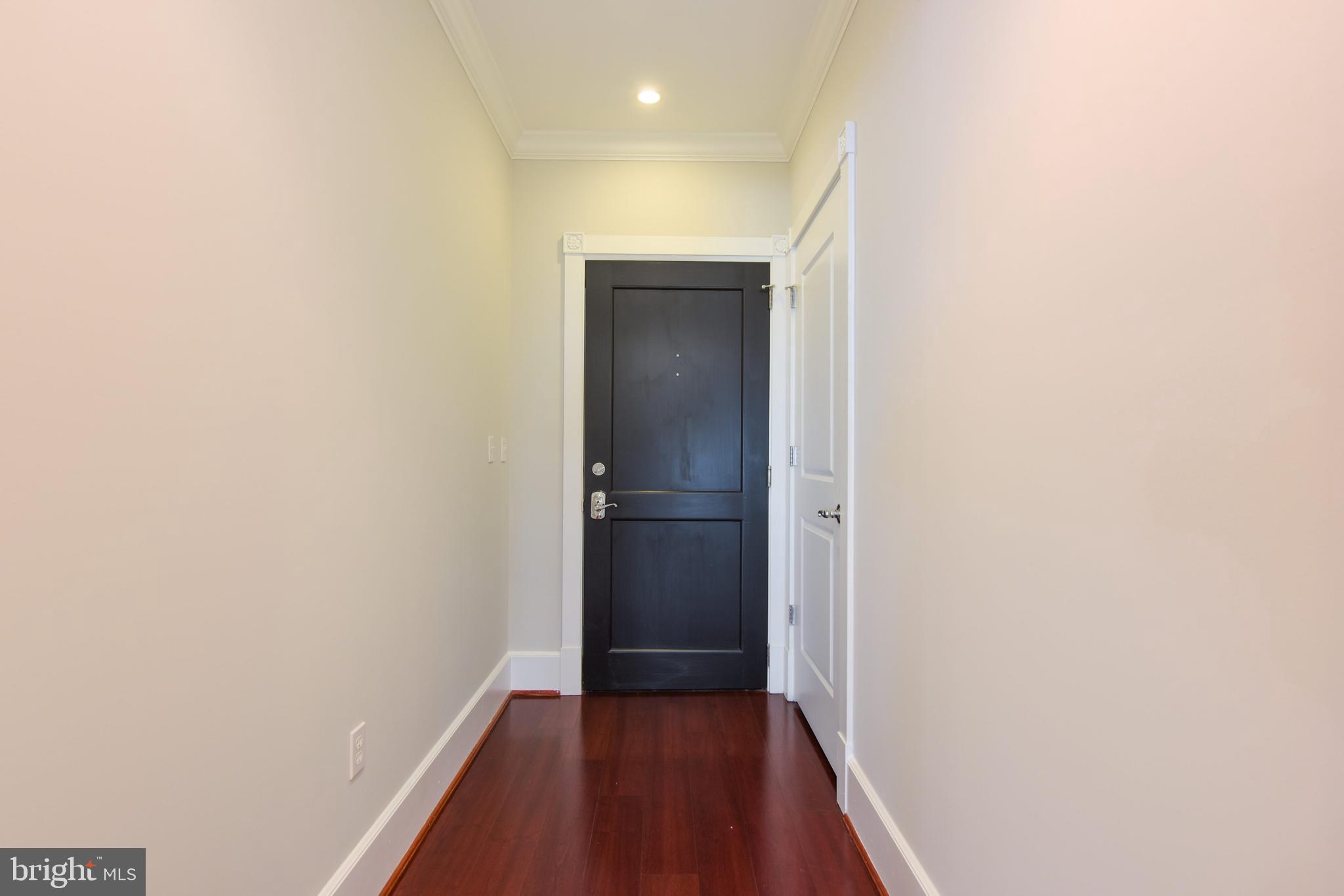 910 Powhatan STREET Unit: 104S