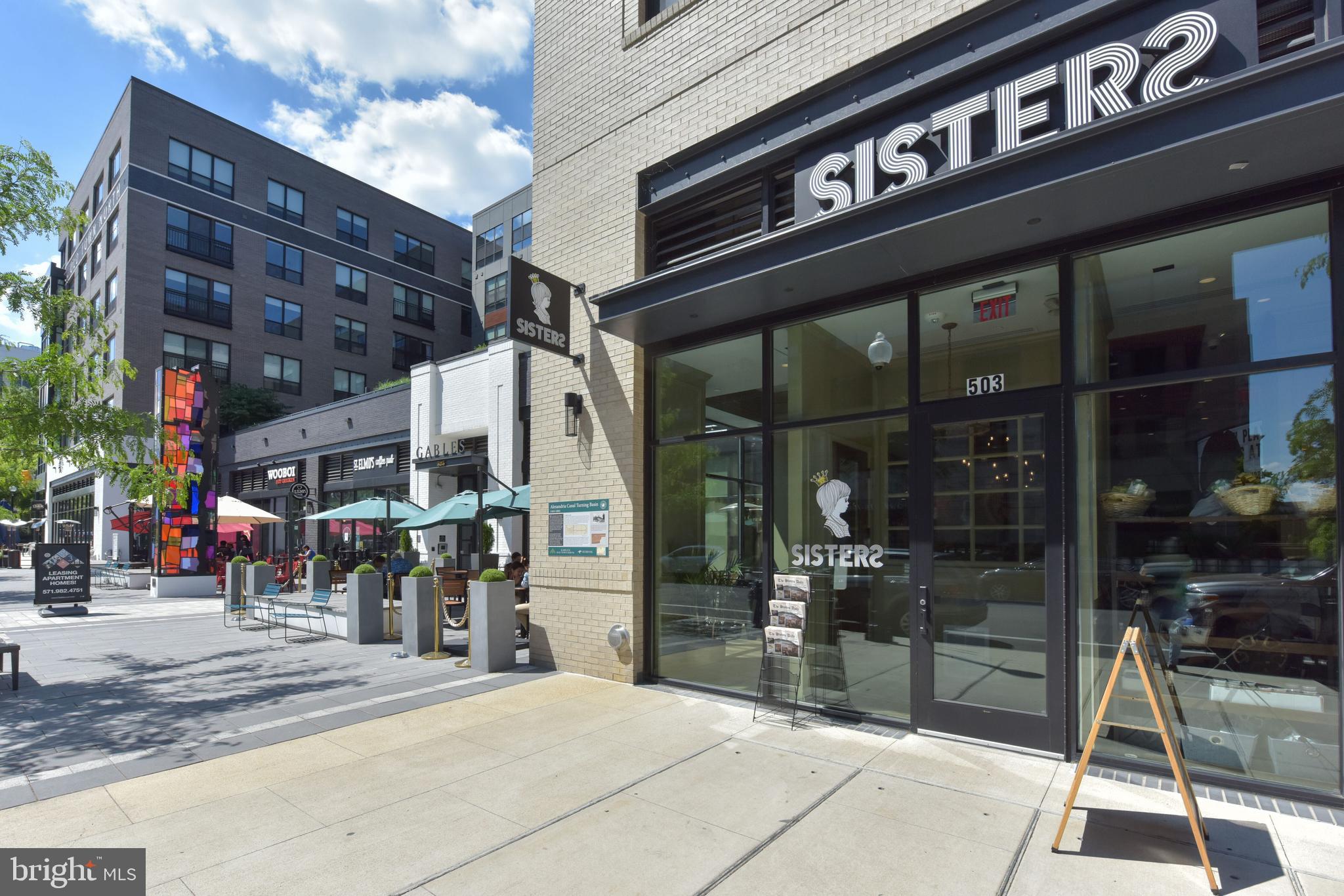 910 Powhatan STREET Unit: 104S