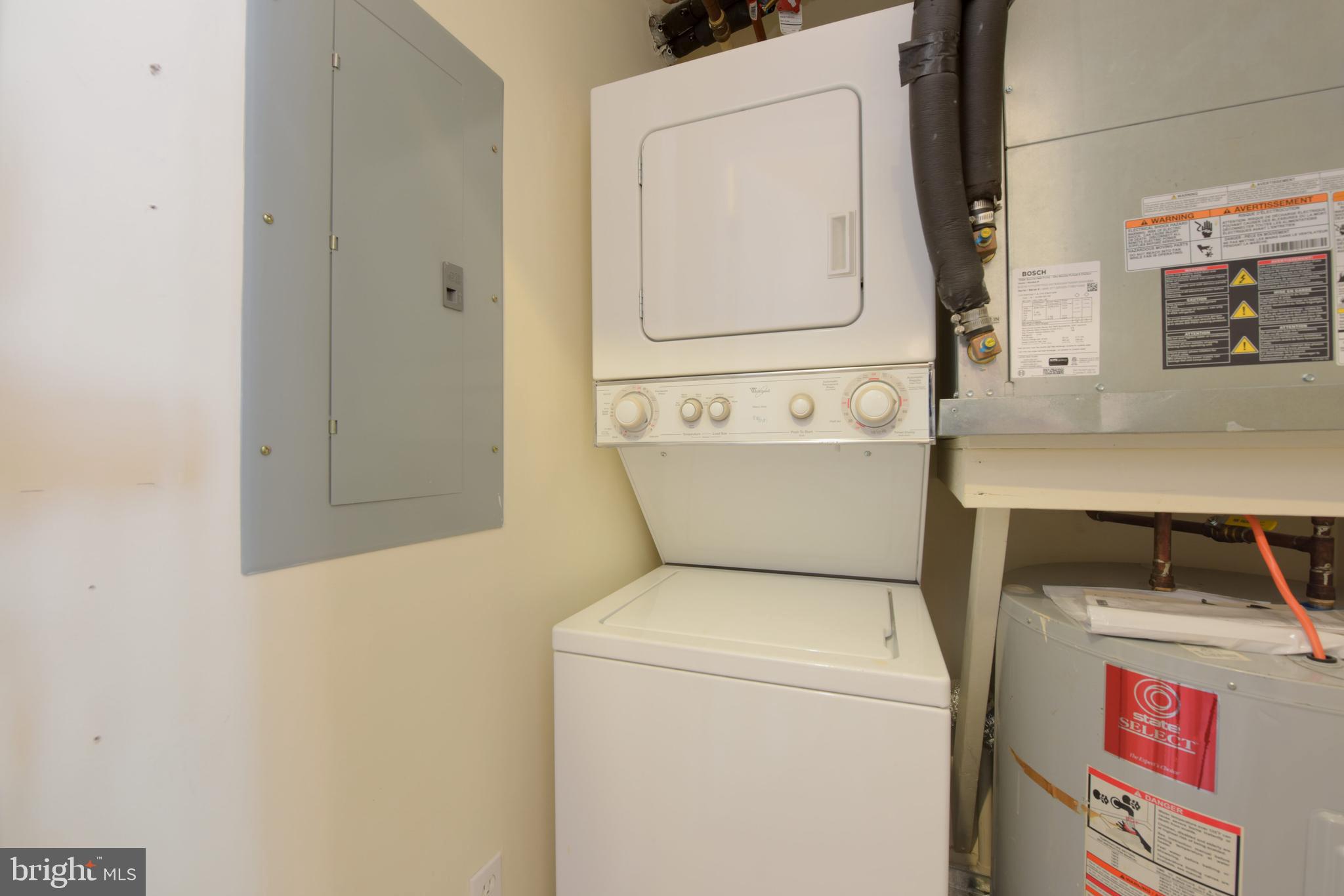 910 Powhatan STREET Unit: 104S